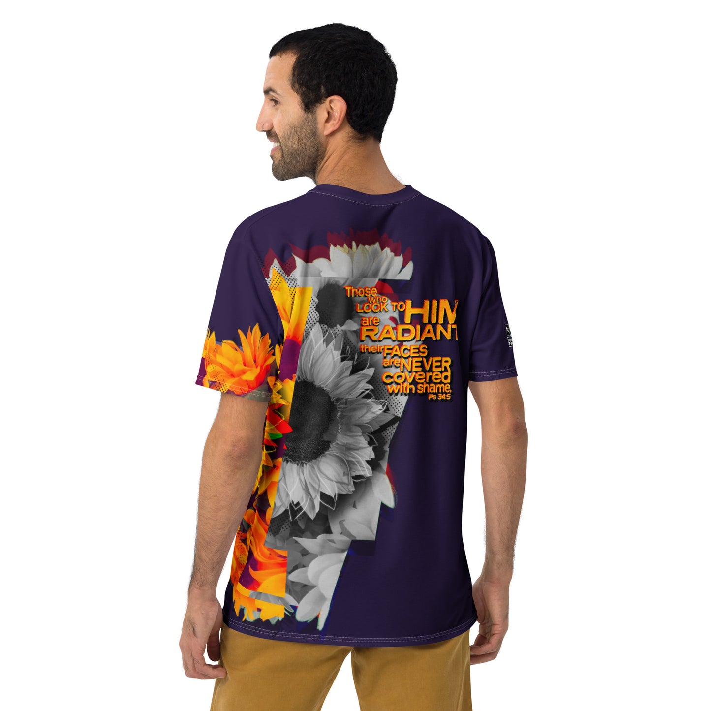 "Look to Him" - T-Shirt